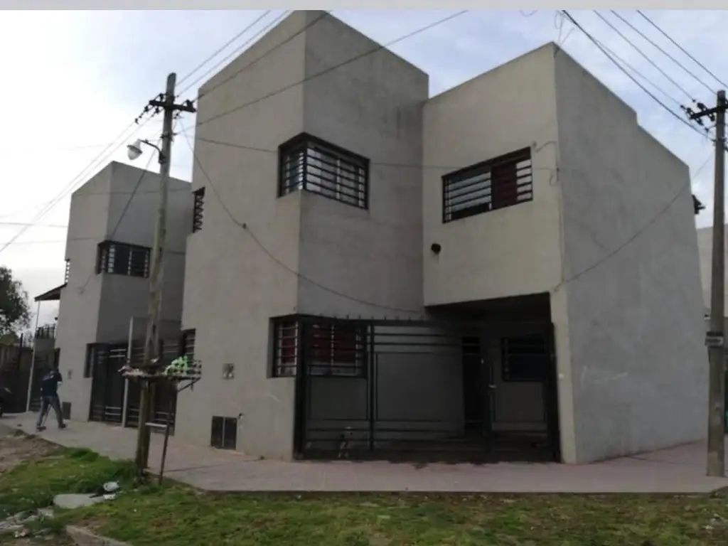 Duplex en Venta en Quilmes