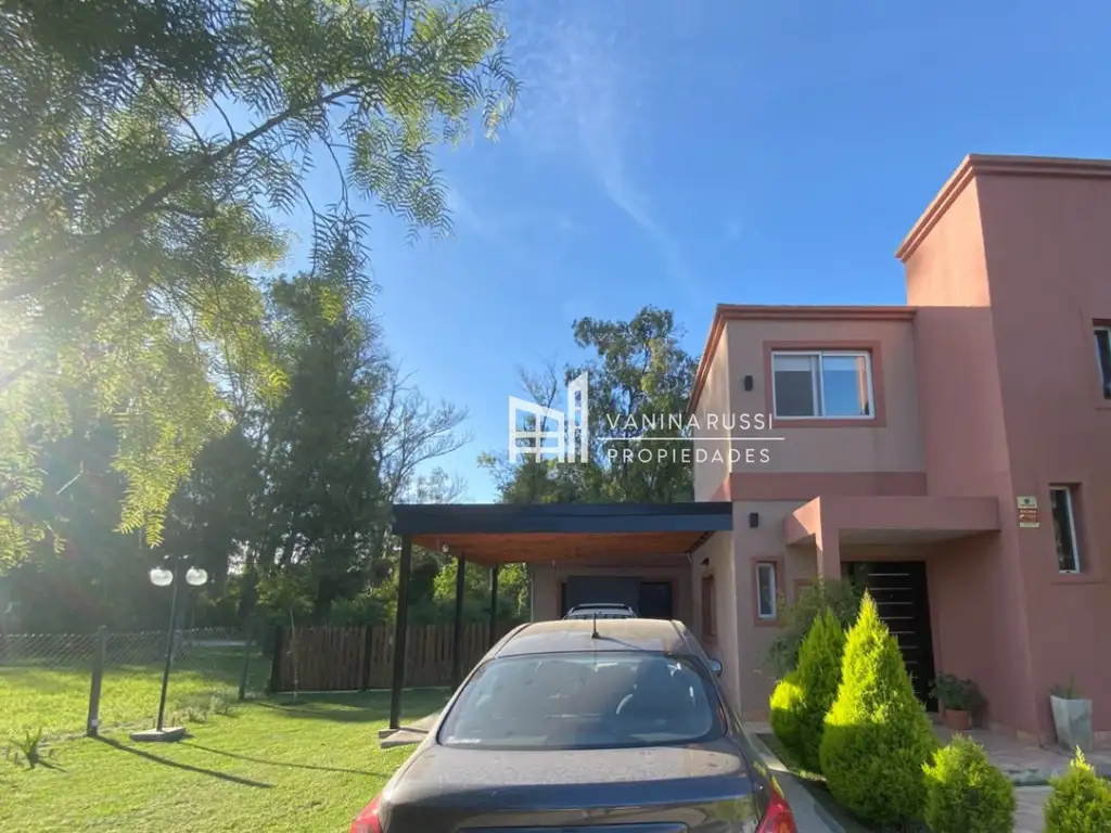 Casa en venta de 3 dormitorios Barrio El Ensueño