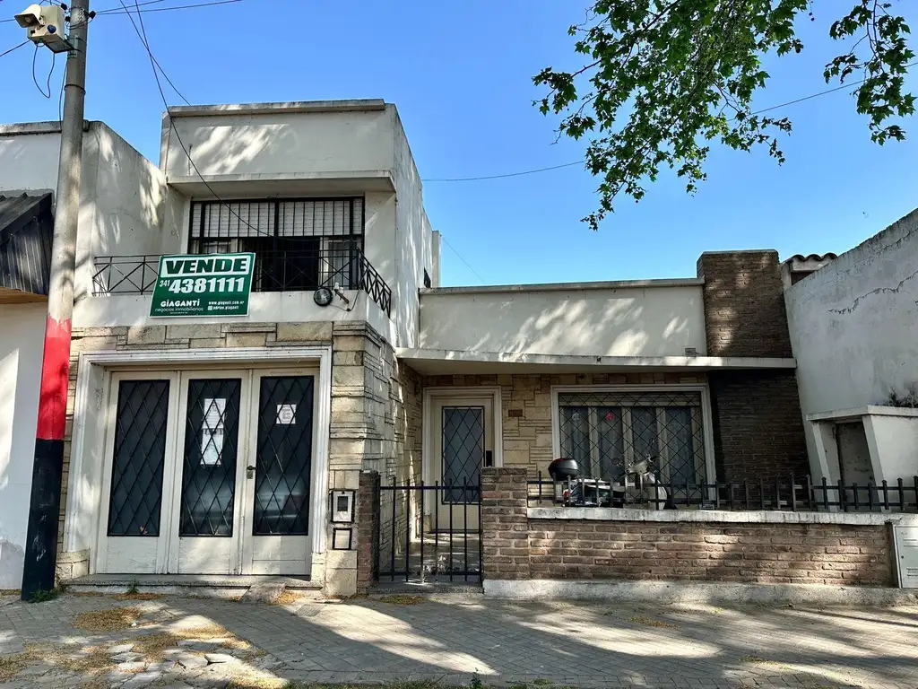 Casa en venta dos dormitorios Montevideo 5300