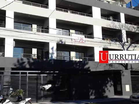 DEPARTAMENTO DE 2 AMB AL FRENTE C/BALCÓN Y PARRILLA. IDEAL INVERSOR. - Foto 0