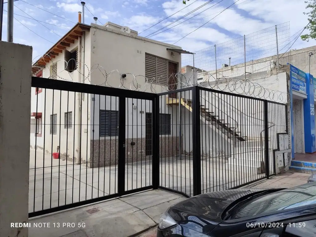 DUPLEX EN VENTA EN CALLE RIOJA DE CDAD DE MENDOZA