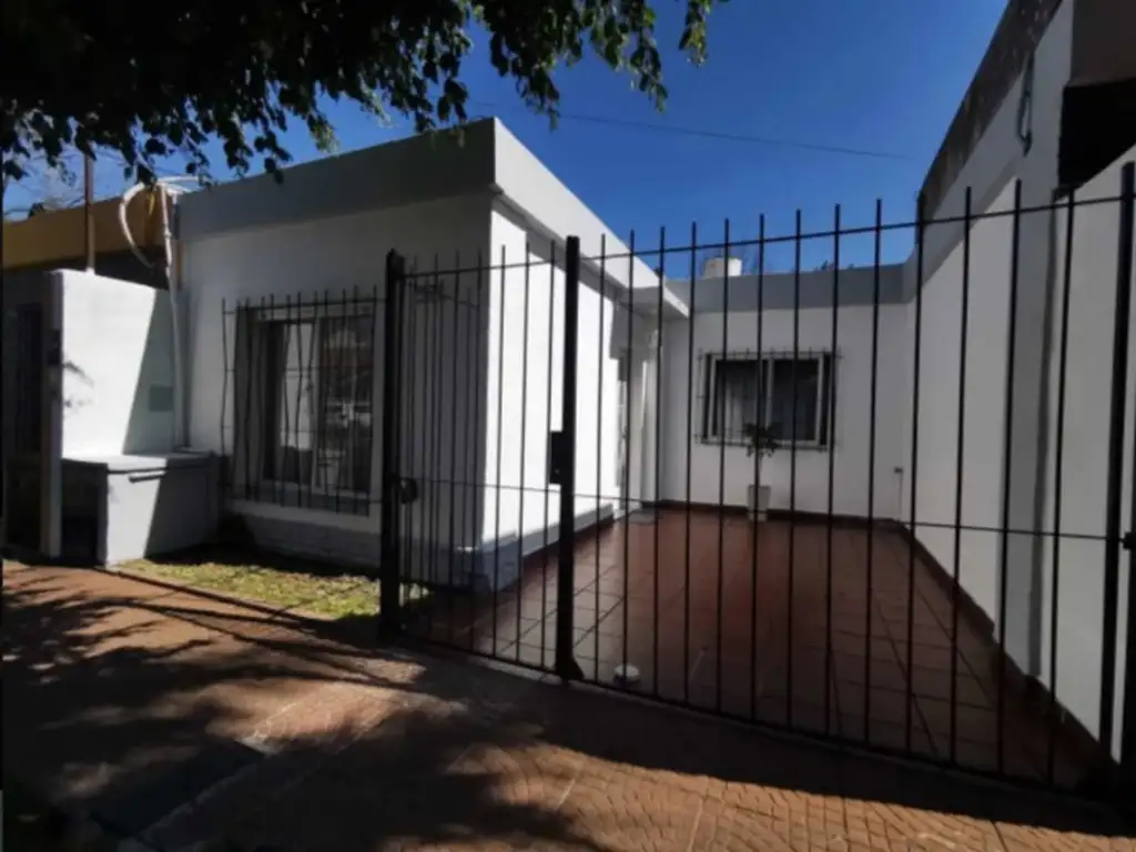 Casa en Venta - 3 ambientes - USD 100.000