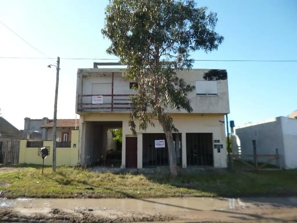 Casa - Venta - Argentina, San Clemente del Tuyú - Av. III 4200