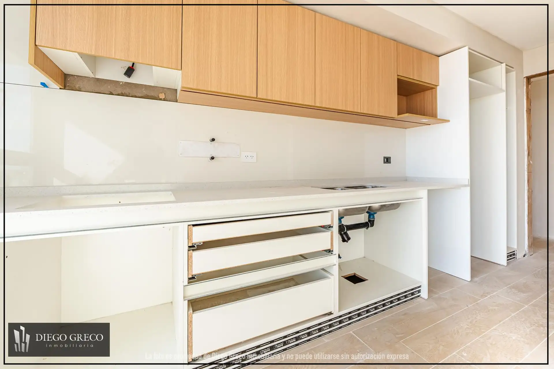 VENTA SEMIPISO 3 AMBIENTES CON COCHERA Y BAULERA A ESTRENAR- CHAUVIN