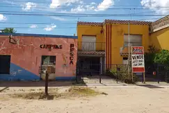 Casa y Locales sobre Av. Mitre. EXCELENTE UBICACION. SAN JOSE. ENTRE RIOS.