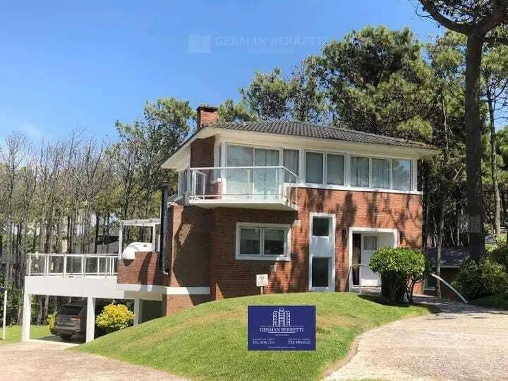 Casa Chalet  en Alq. Temporario en Pinamar, Costa Atlántica, Buenos Aires