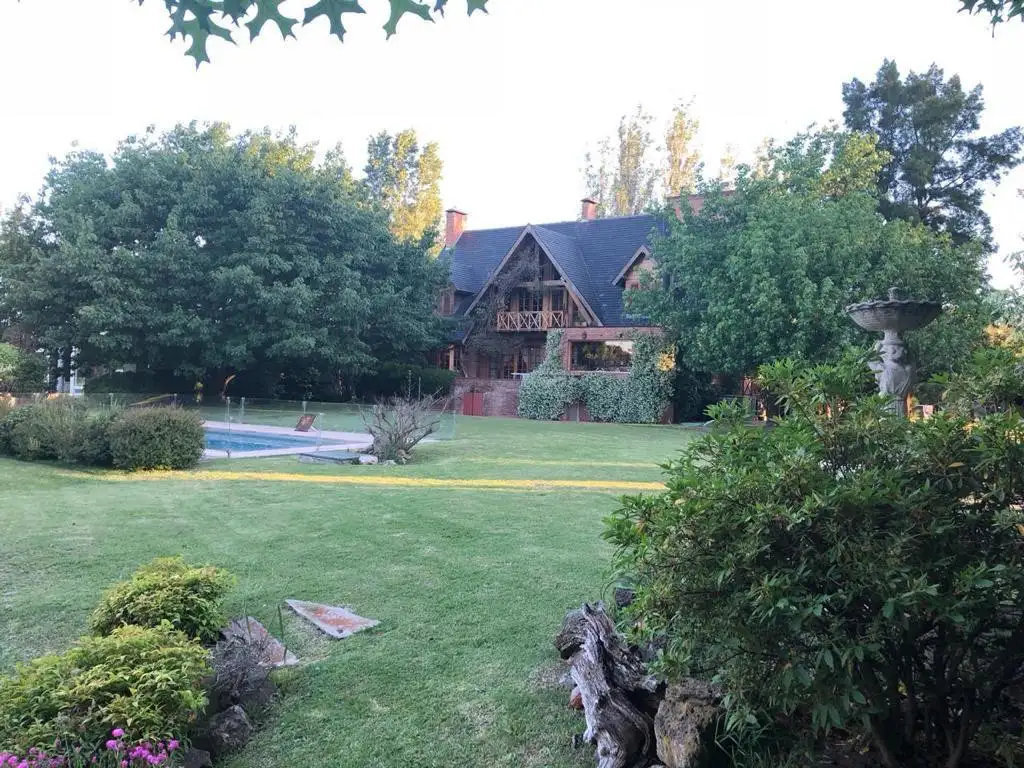 Venta Casa 4 ambientes en Club de Campo Hacoaj Tigre, Countries y