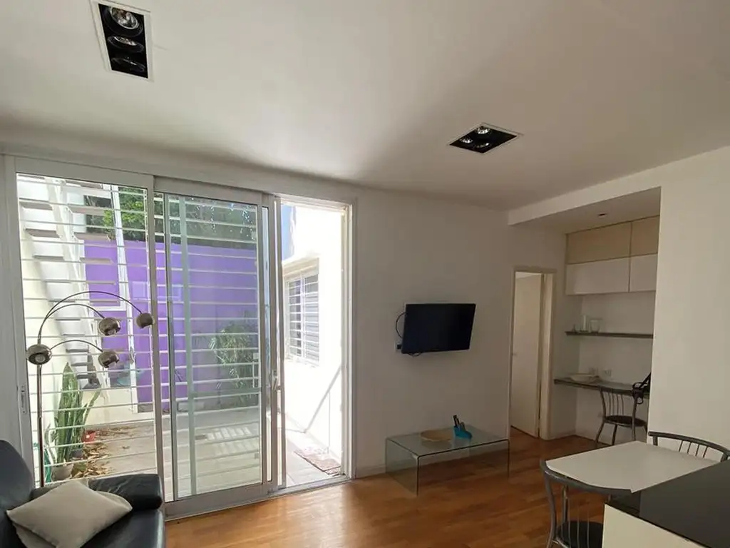 VENTA PH tipo CASA 2 ambientes 1 dormitorio refaccionado patio terraza parrilla lavadero - Vicente L