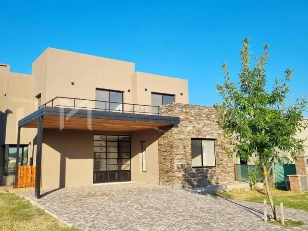 Casa  en Venta en Vila Marina II, Villanueva, Tigre