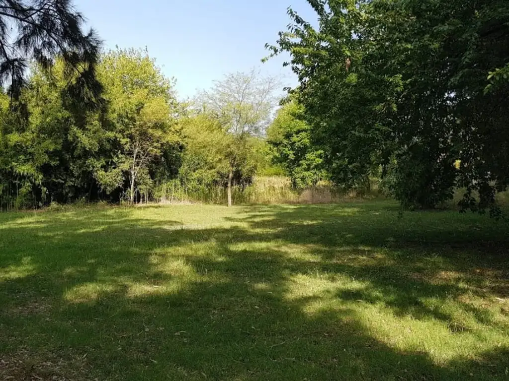 Venta, casa quinta a reciclar, Los Hornos,