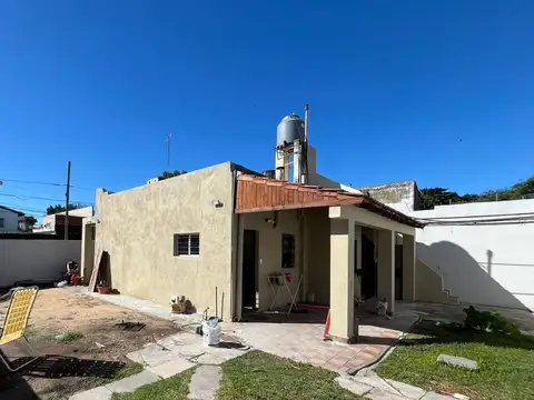 Casa Multifamiliar en Alquiler en Villa Ballester