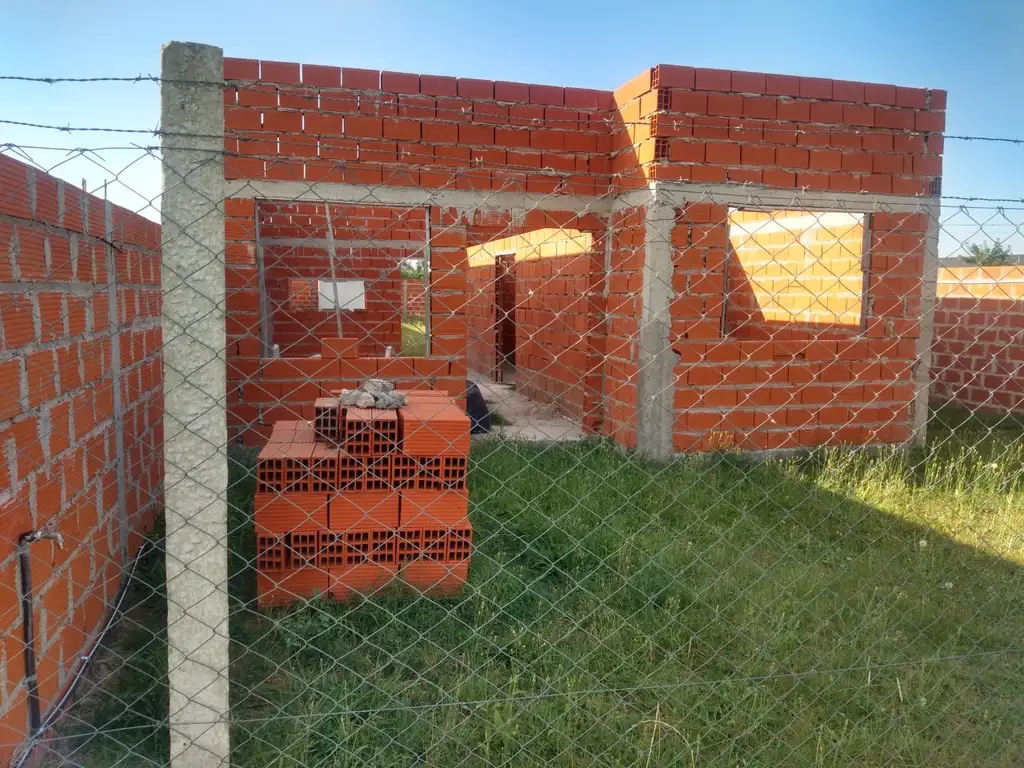 Vendo casa en construccion en Barrio La Campiña I