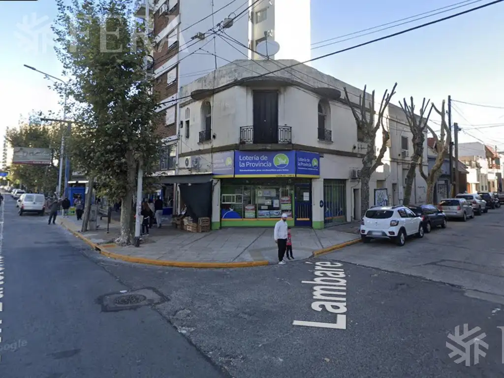 Venta local en Crucesita - Avellaneda