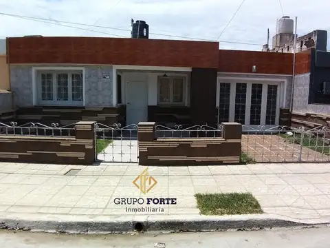 Casa en venta - B° Centro América