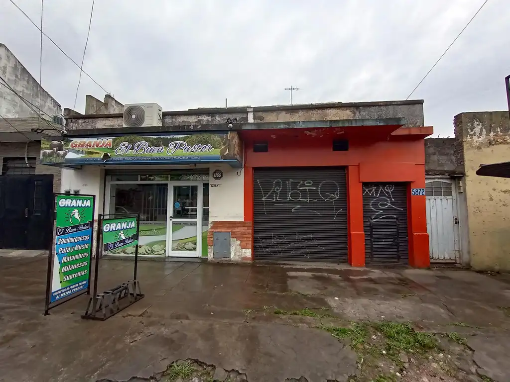 2 Locales comerciales y 3 departamentos en venta en G. Catan