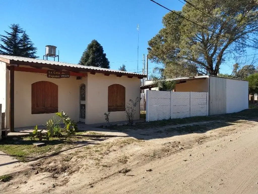 Vendo casa 2 dormitorios en Bº Pinares de Almafuerte