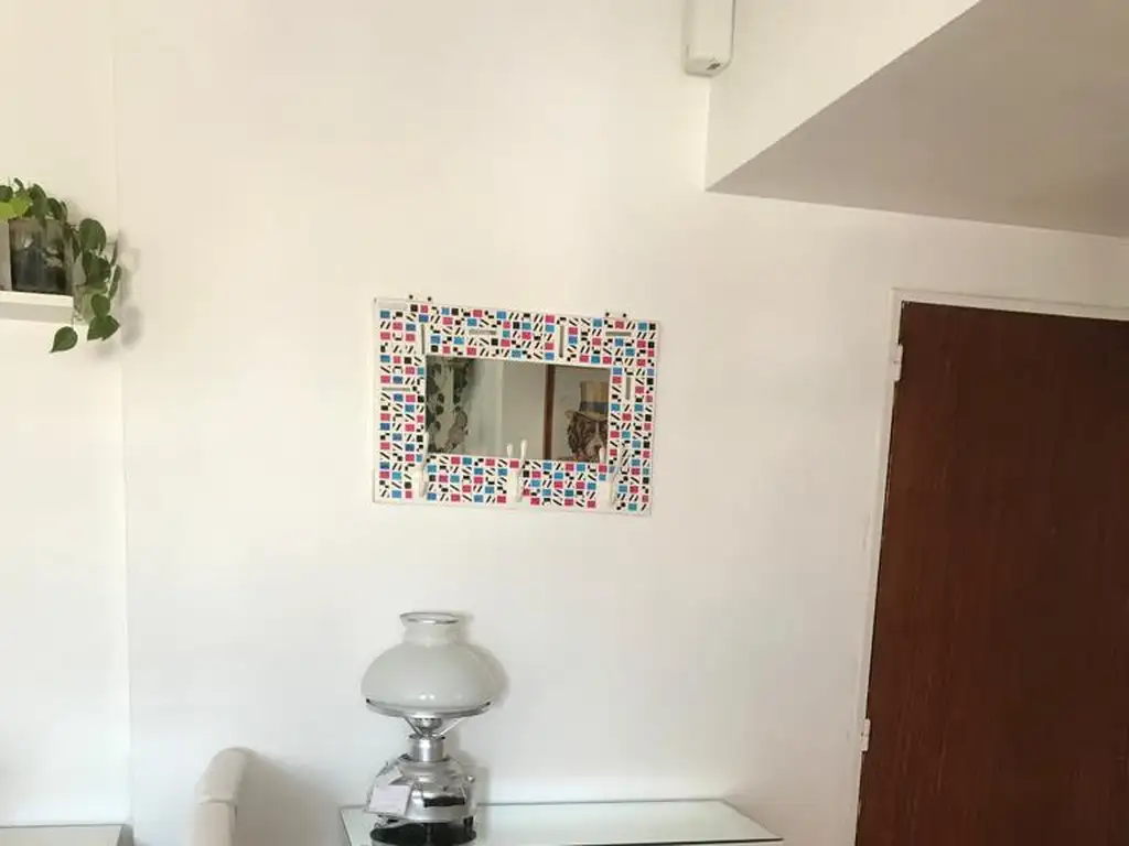 VENTA DEPARTAMENTO DE DOS AMBIENTES, LUMINOSO, EXCELENTE ESTADO- OPORTUNIDAD