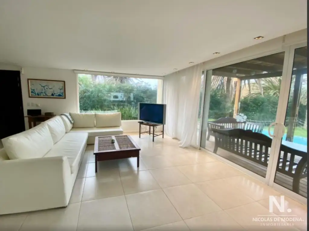 Venta de Casa 4 DORMITORIOS en Punta del Este, Maldonado