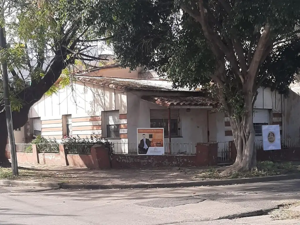 Lote apto edificio excelente ubicación