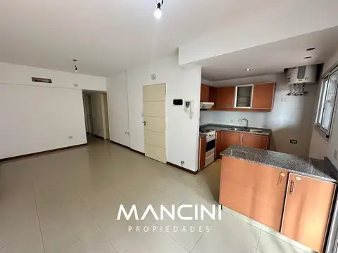 Departamento de 3 ambientes con parrilla y cochera en alquiler - Villa Ballester Centro