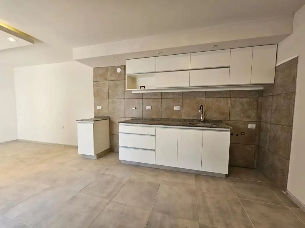 SE VENDE  CASA  NUEVAS  DOS DORMITORIO  LA CALERA