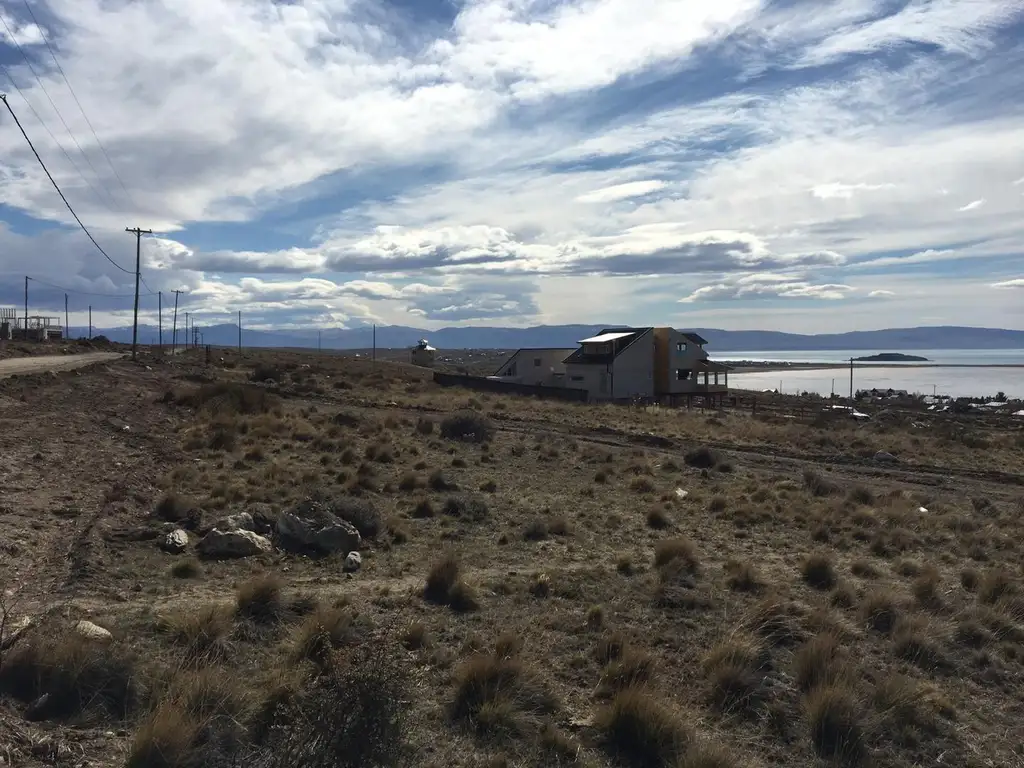 Terreno con Vista al Lago en Calafate