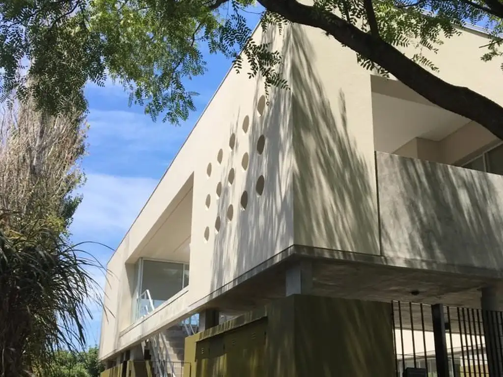 Casa  en Venta en Troncos del Talar, Tigre, G.B.A. Zona Norte