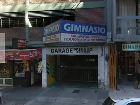 Cochera Grande, Fija y Cubierta en Recoleta