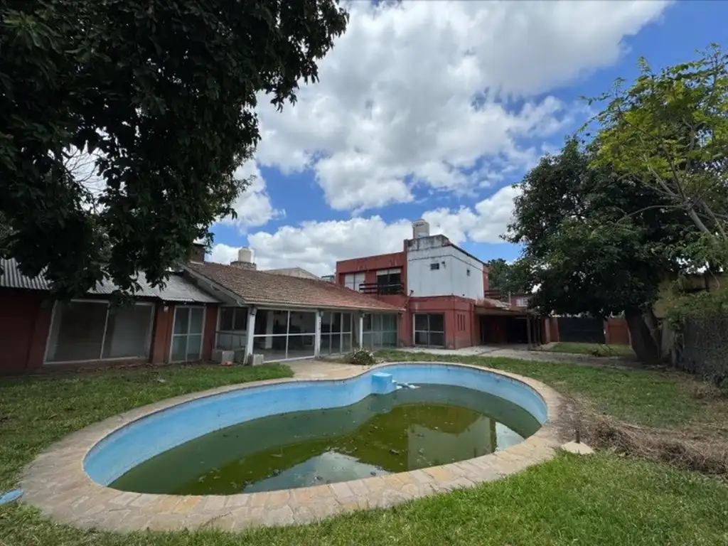 CASA EN VENTA EN BELLA VISTA