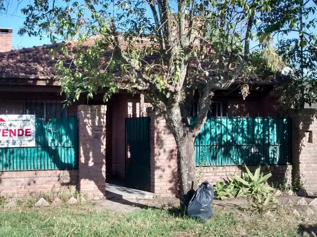 venta de casa en Castilla Pcia. Bs.As.