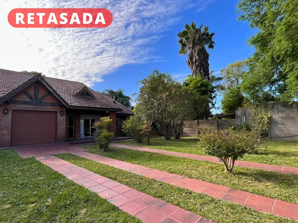 CASA TIPO CHALET EN EL CENTRO DE LOS CARDALES