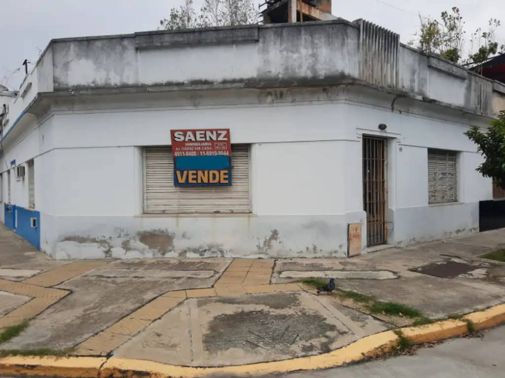 DEPARTAMENTO TIPO CASA, AL FRENTE   CON PATIO. TERRAZA DE USO COMPARTIDO. SE VENDE ALQUILADO