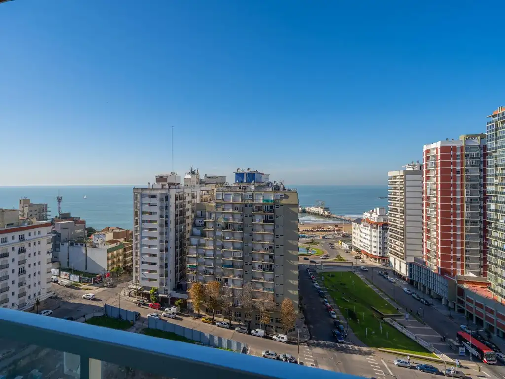 DEPARTAMENTO 3 AMBIENTES - VISTA AL MAR -  ROYAL PARK