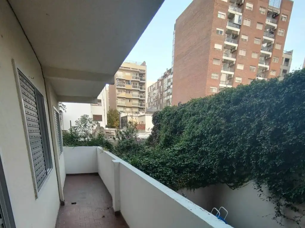 Venta Departamento 2 Dormitorios en Barrio Martin.