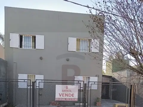 Vende casa en calle 608 e/8 y 9