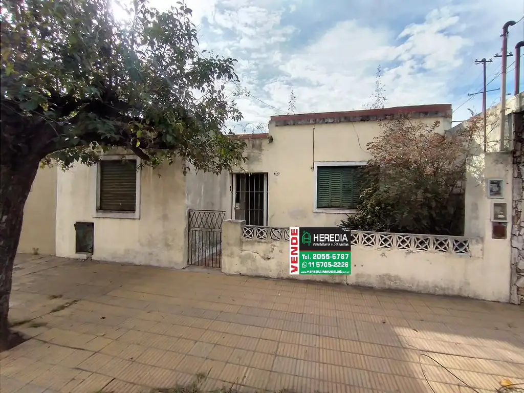 LOTE 8,66 X 34 CON CASA MULTIFAMILIAR