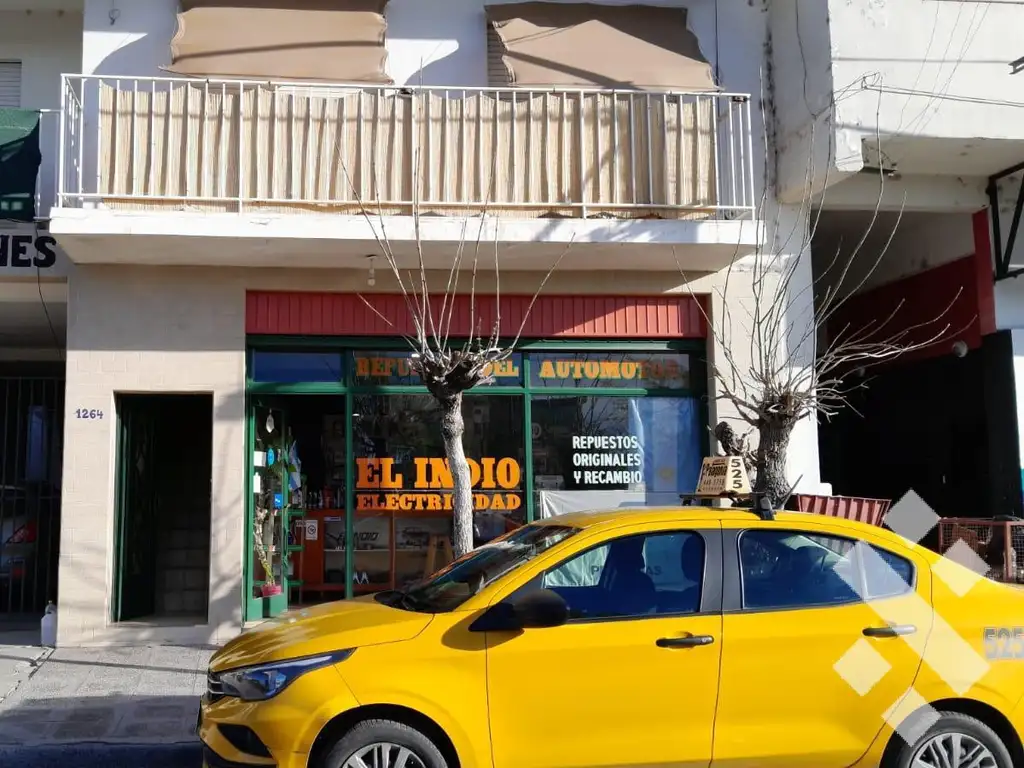 VENTA LOCAL COMERCIAL, CON COCHERA Y DEPOSITO, NEUQUEN