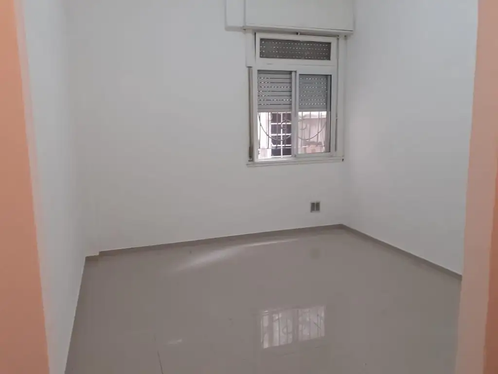 Departamento - Venta - Argentina, Capital Federal - Av. Rivadavia 11000