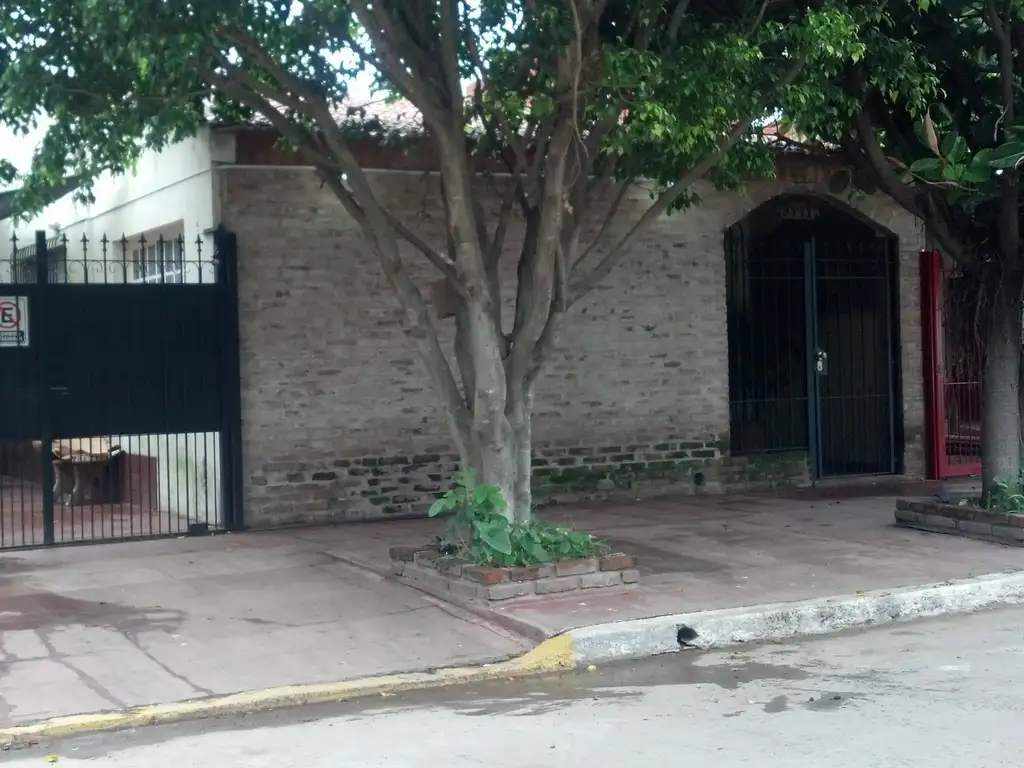 casa con departamento