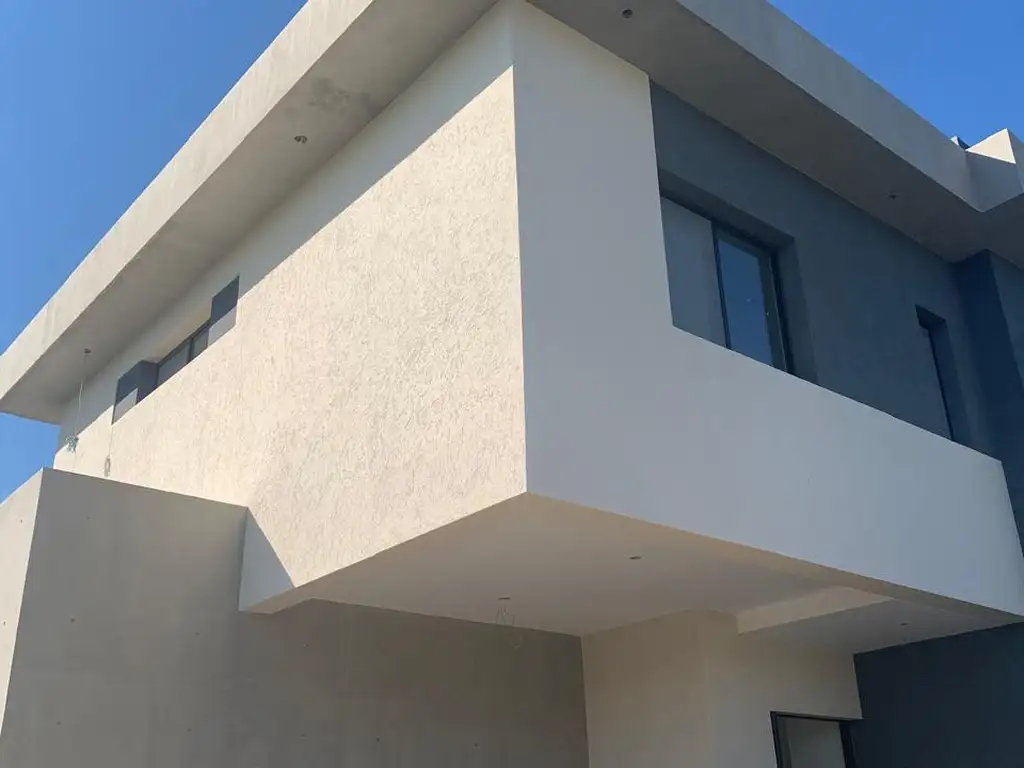 Casa en  VENTA Pilar del Este