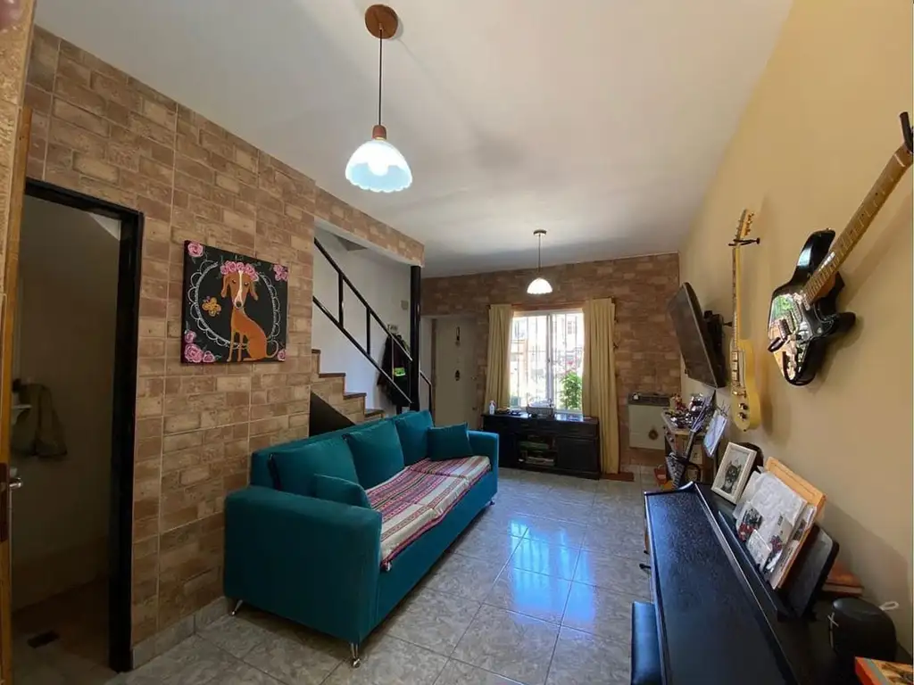 VENTA DE HERMOSO DUPLEX 3 AMBIENTES EN SAN MIGUEL