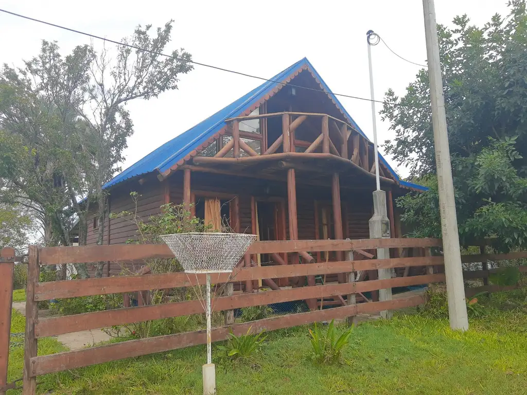 Cabaña y casa en venta en Colonia Hocker, Dpto. Colón ER