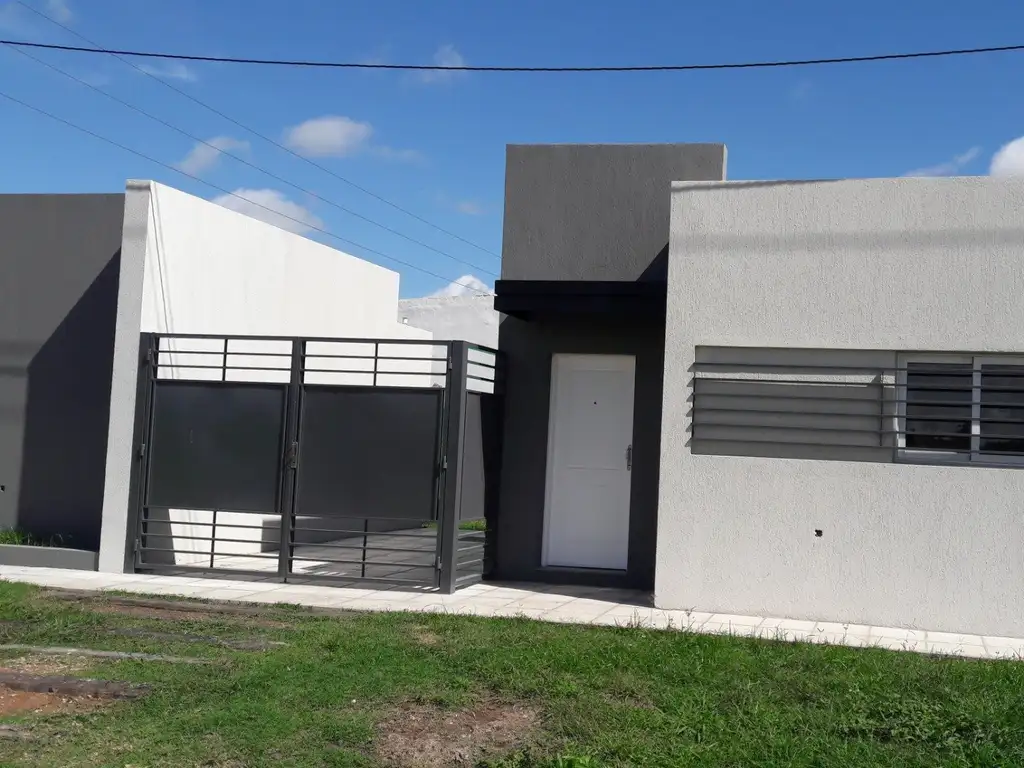 Casas a estrenar, de 2 dormitorios, Excelente estado y construcción!