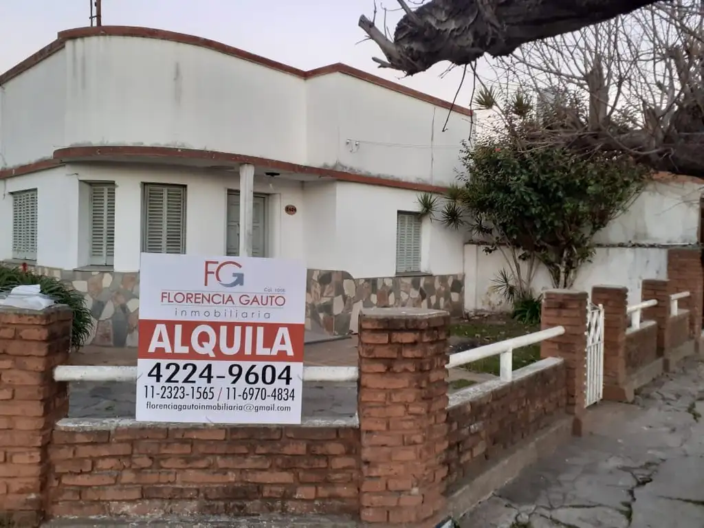 CASA EN ALQUILER QUILMES OESTE