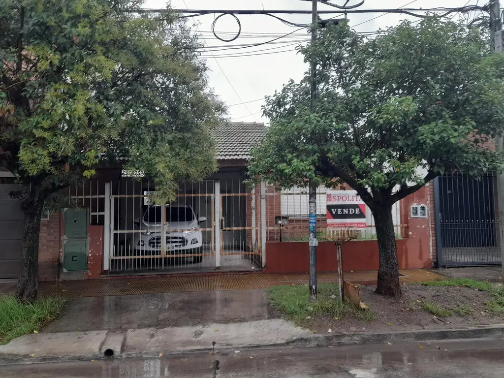 PH EN FRENTE EN VENTA DE 3 AMBIENTES - JOSE LEON SUAREZ