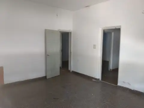 VENTA CASA VILLA BUSTOS 2 DORM A RECICLAR