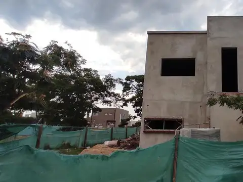 Ricordi Negocios Inomobiliarios, Casa Santa Elena, pilar del este! - Foto 0
