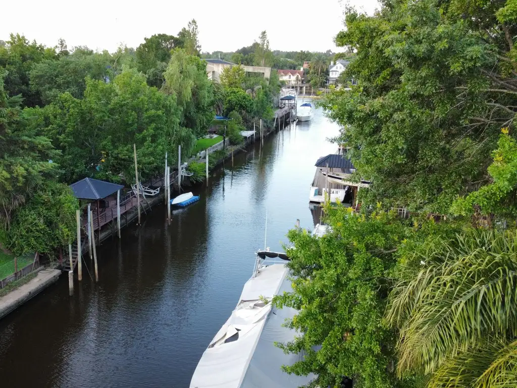 Venta Casa Boat Center Río Luján Muelle Propio 3D