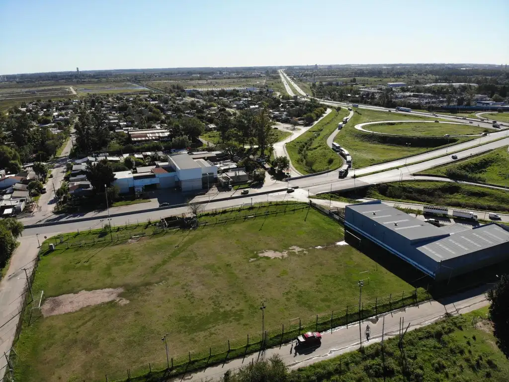 FRACCION DE TERRENO SOBRE RUTA 6 DE SEIS HECTAREAS Y MEDIA