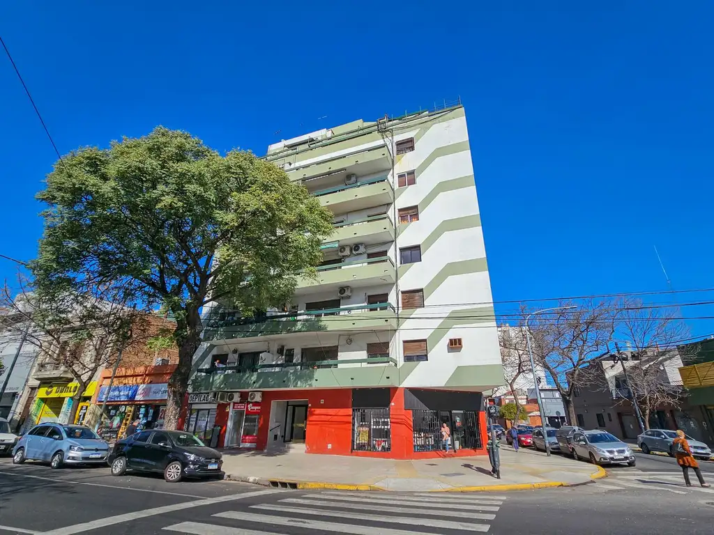 VENTA – DEPARTAMENTO 2 AMBIENTES CON BALCON - BAJAS EXPENSAS – VILLA ORTUZAR